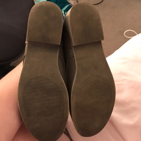 brown boots - Picture 4 of 6